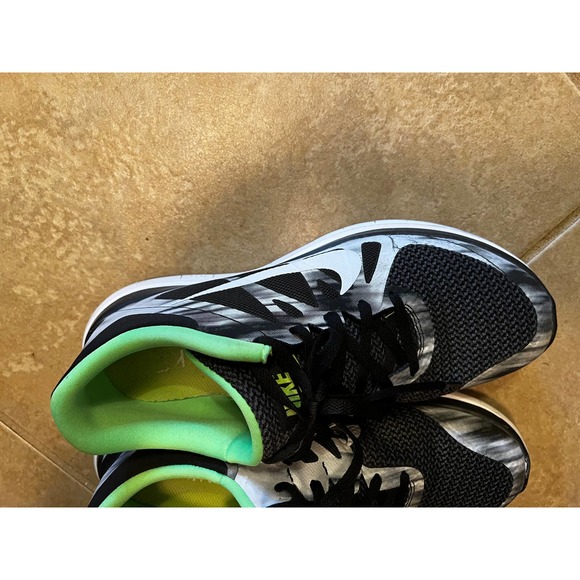 Nike Mens Free Run 4.0 Black running shoe - Picture 6 of 7